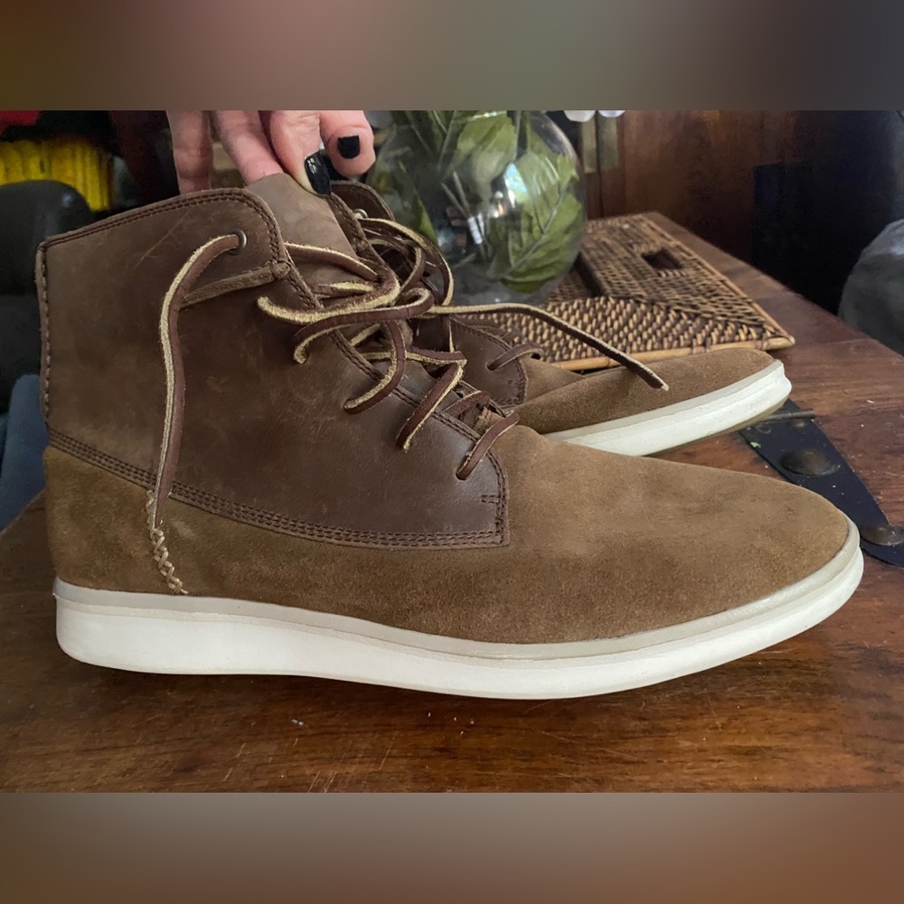 Ugg Australia Lamont Mens 1013305 Leather Chukka Boots Lace Up Chestnut Size 11.